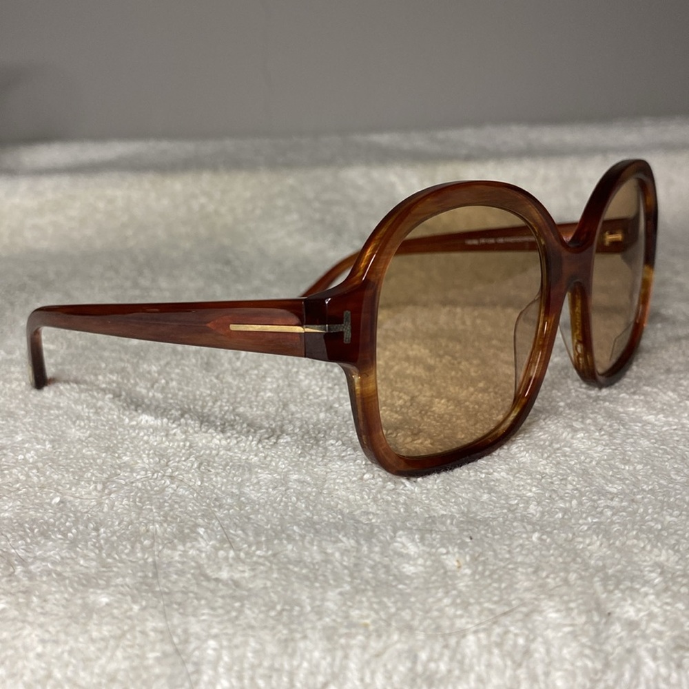 NEW IN BOX Tom Ford Hanley 57mm Photochromic Butterfly Sunglasses [In Box] - Picture 9 of 14